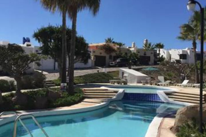 Pool 6 of 8