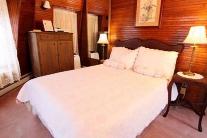 Room 3 of 99