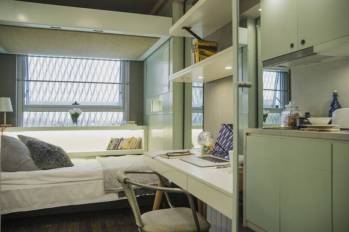 Room 2 of 12
