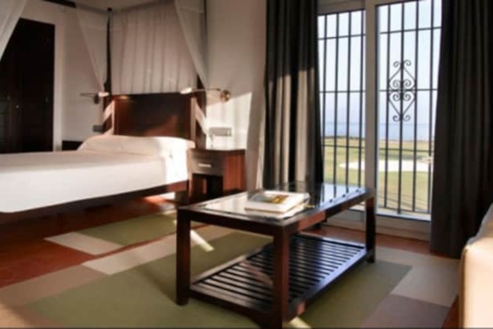 Room 7 of 27