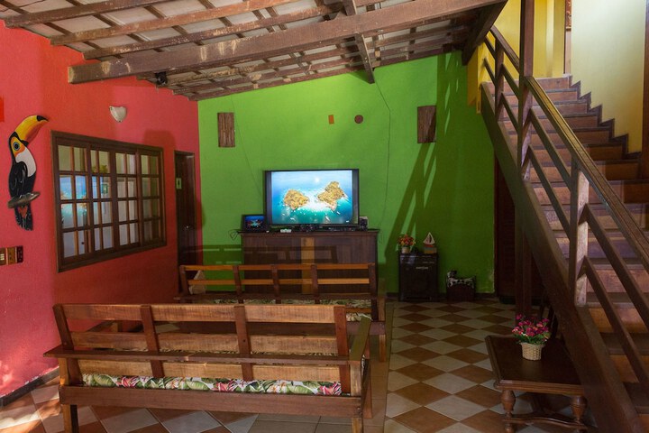 Room 12 of 42