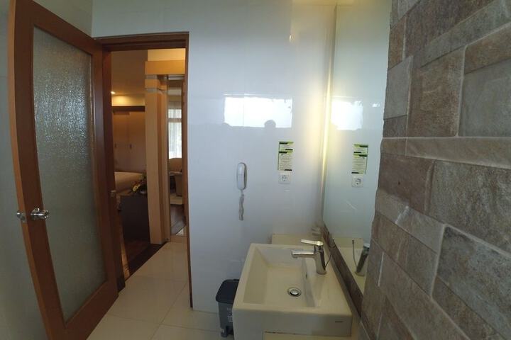 Room 40 of 69