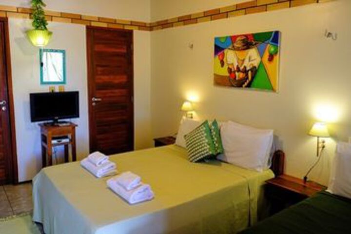 Room 6 of 12