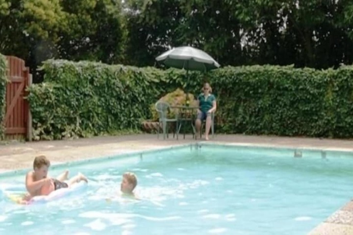 Pool 26 of 32