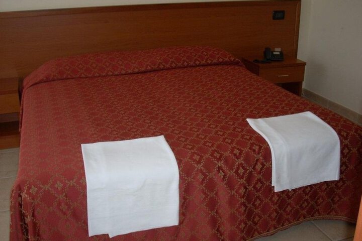 Room 10 of 45