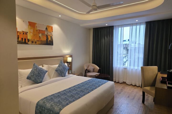 Room 12 of 56