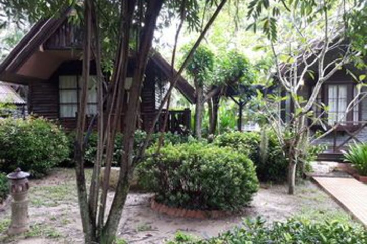 Hotel Exterior 10 of 23