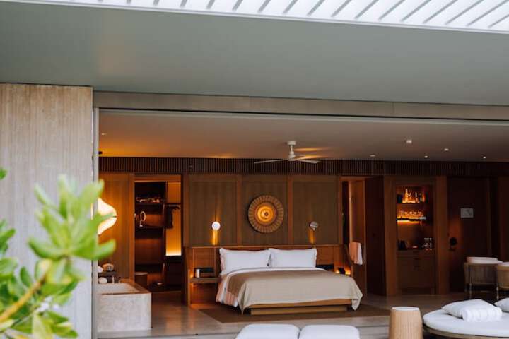 Room 14 of 194