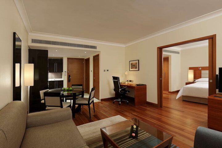 Room 15 of 114