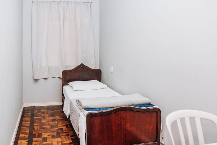 Room 9 of 29