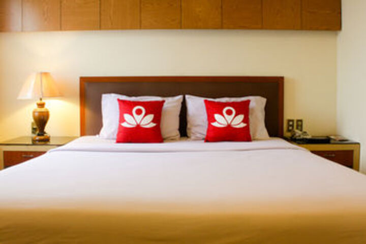 Zen Rooms Mangga Besar 8