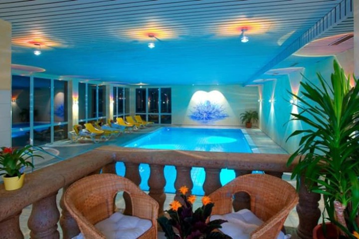 Pool 23 of 37