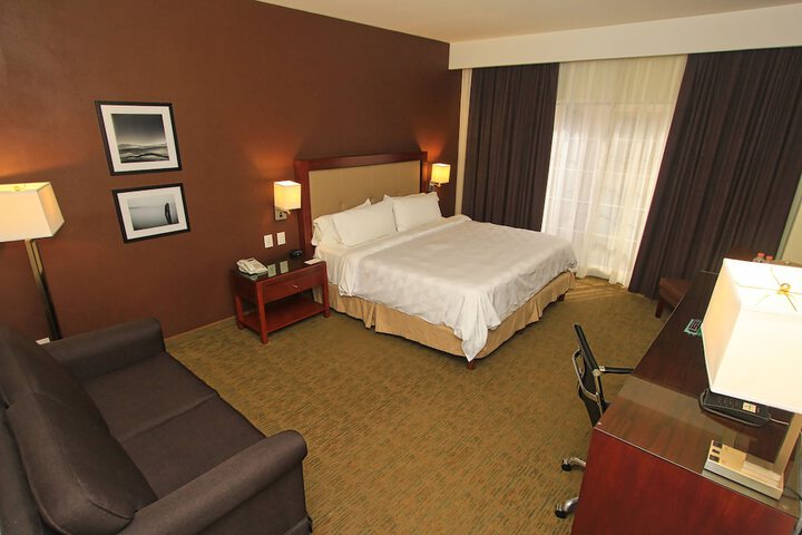Room 34 of 150