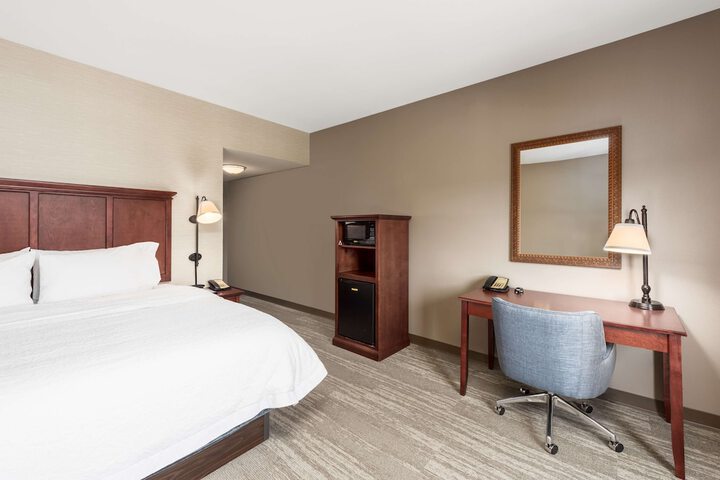 Room 11 of 38