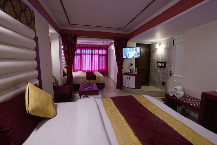 Room 17 of 57