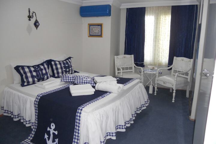 Room 8 of 31