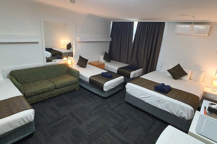 Silver Oaks Motel in Gilgandra