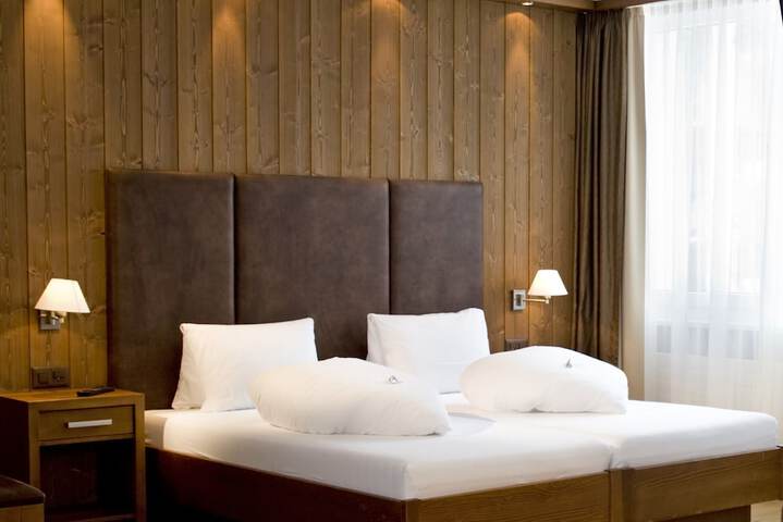 Room 20 of 40