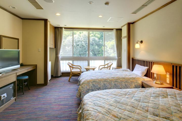Room 10 of 69