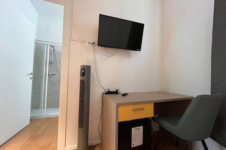 Room 60 of 71
