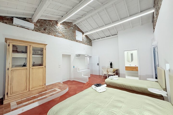 Room 29 of 81