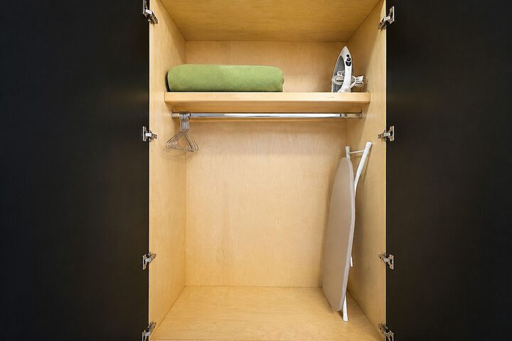 Room 10 of 43
