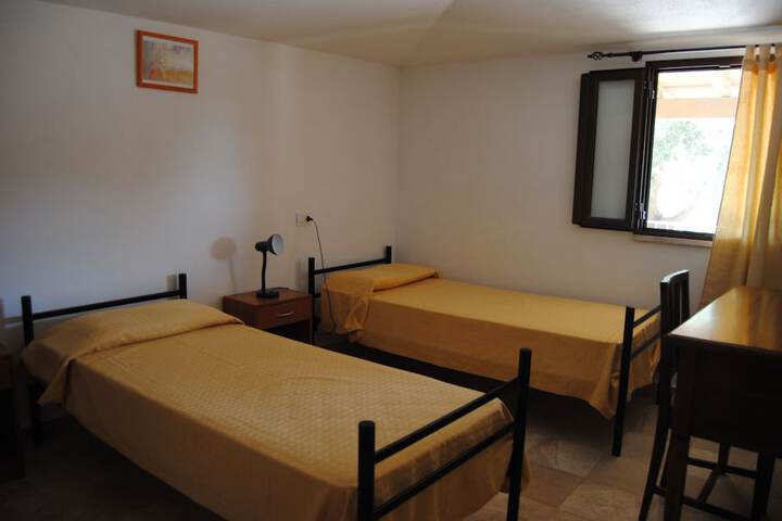 Room 4 of 17