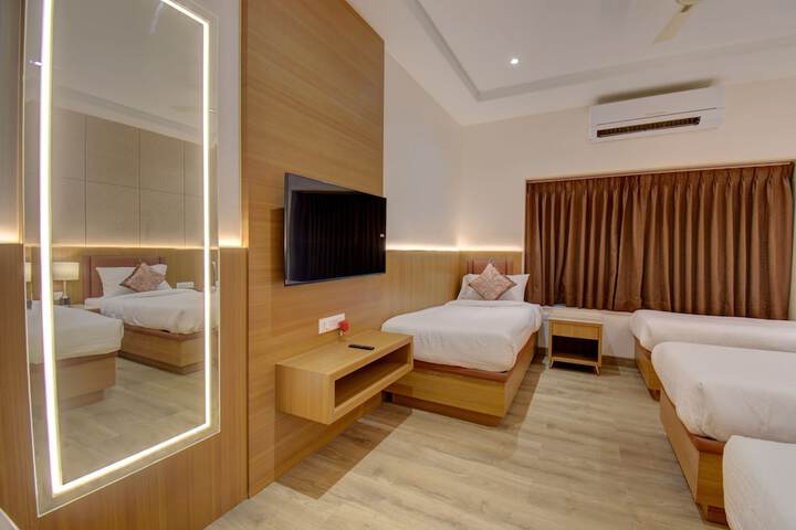 Room 12 of 49