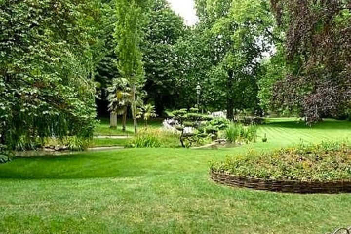 Property Grounds 15 of 16
