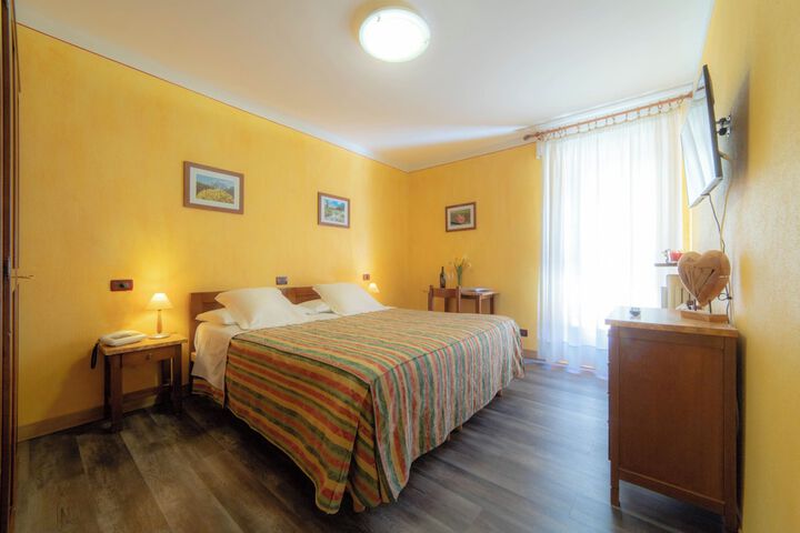 Room 42 of 75