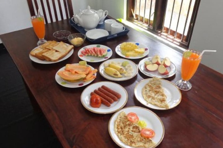 Breakfast/Coffee Service 35 of 48