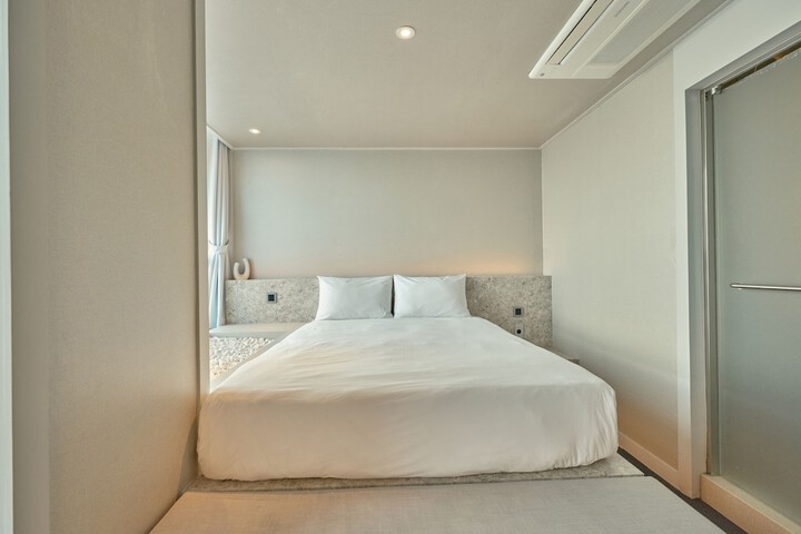 Room 75 of 224