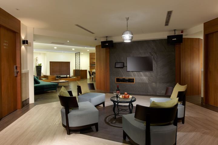 Room 18 of 67