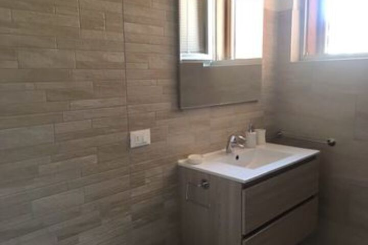 Room 84 of 499