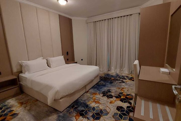 Room 15 of 64