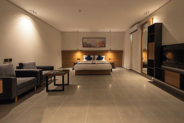 Room 15 of 40