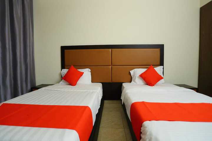 Room 15 of 52