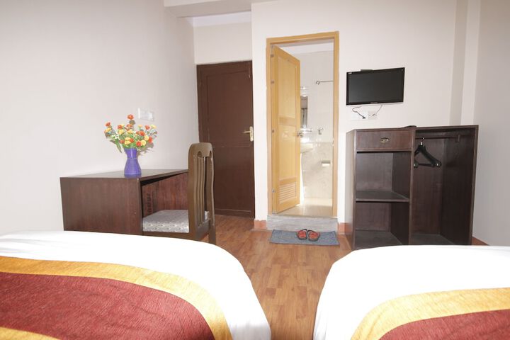 Room 9 of 47
