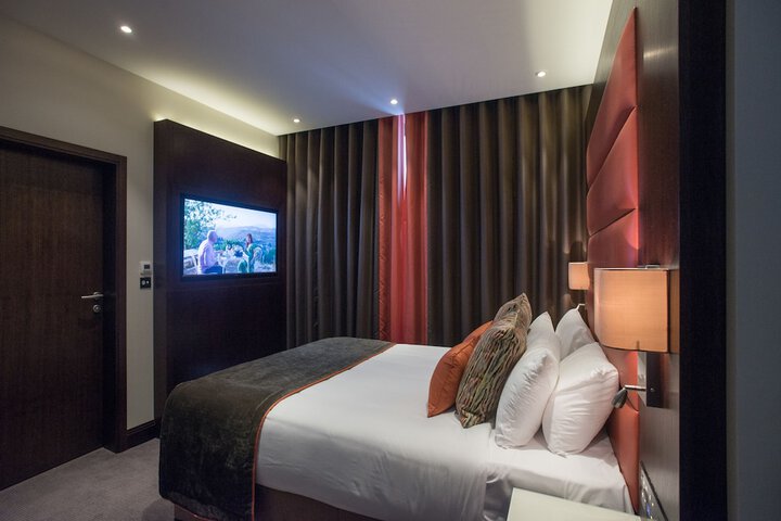 Room 48 of 95