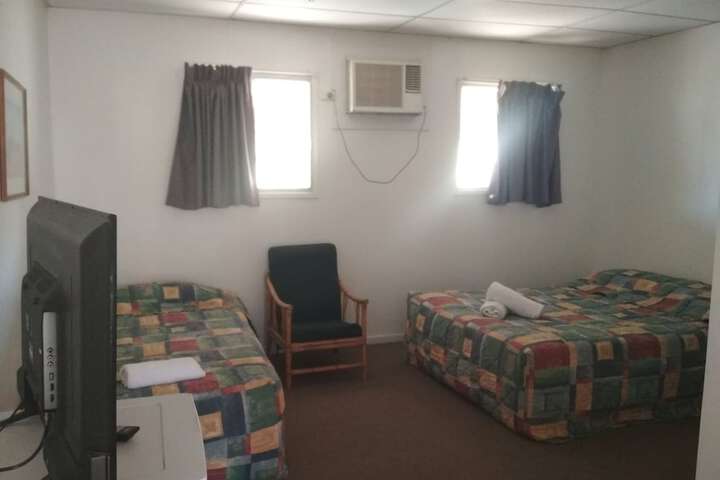 Room 9 of 19