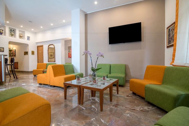 Guest Lobby