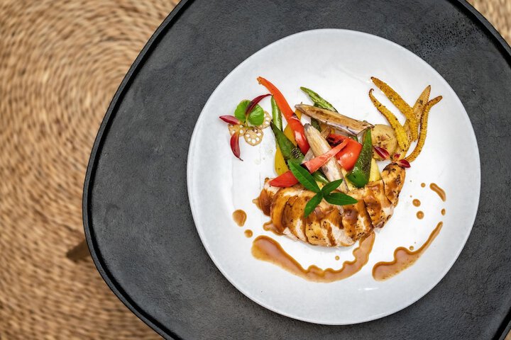 Dining 48 of 74