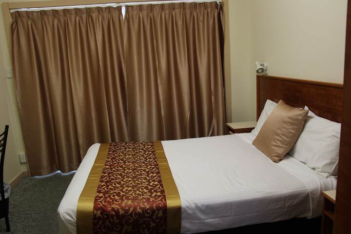 Room 4 of 49
