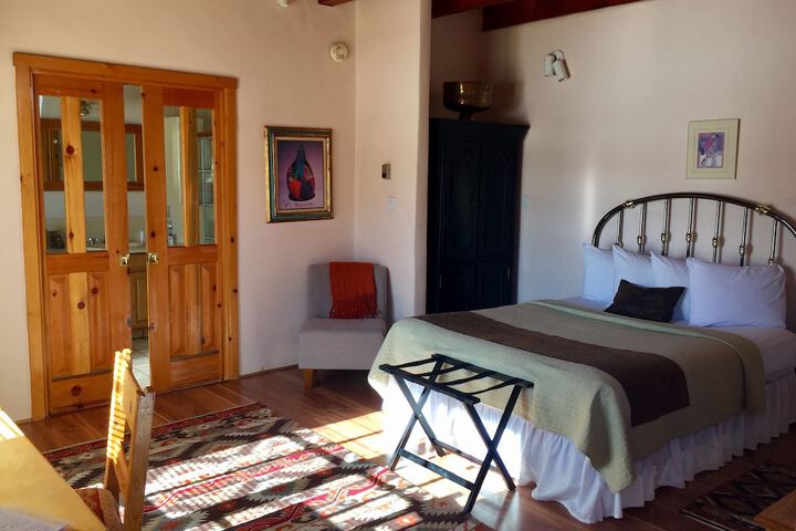 Room 8 of 82