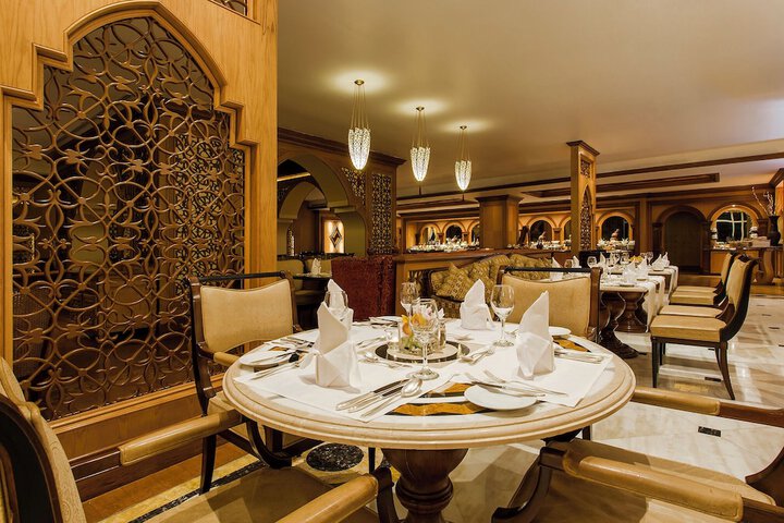 Dining 54 of 71
