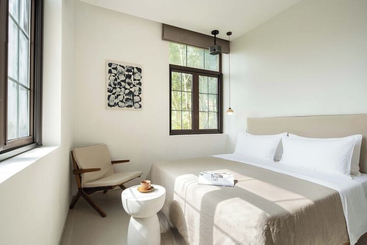 Room 73 of 331