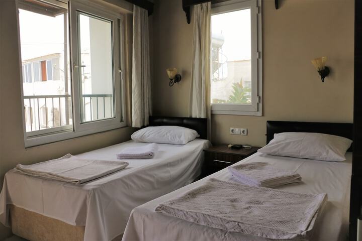 Room 5 of 30