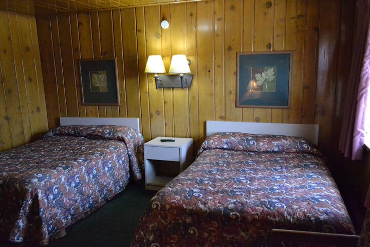 Room 27 of 81