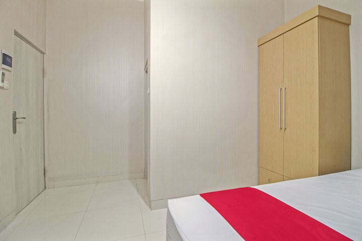 Room 21 of 30