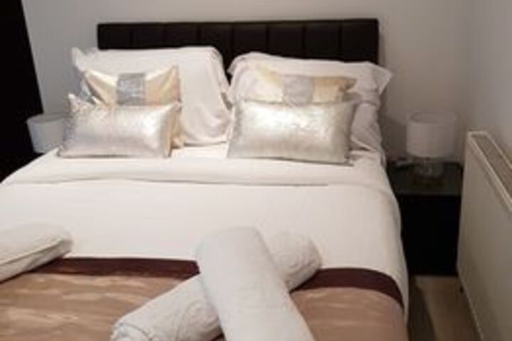 ADELPHI SUITES